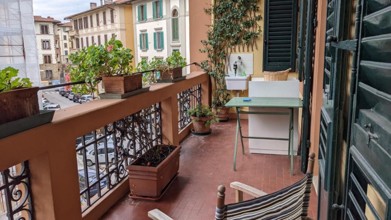Double Bedroom In Beautiful 30'S Style Apartment Firenze Eksteriør bilde