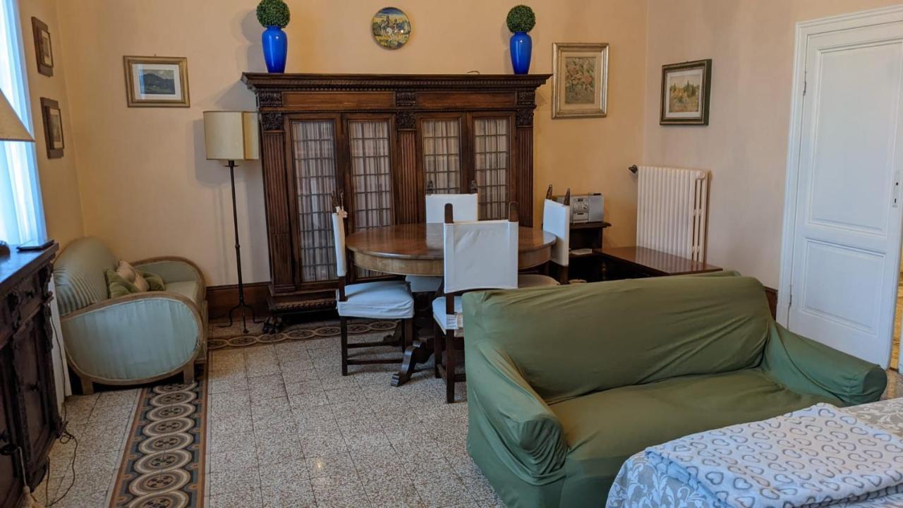 Double Bedroom In Beautiful 30'S Style Apartment Firenze Eksteriør bilde